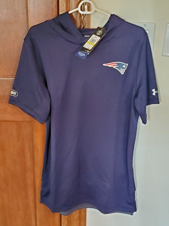 Patriots Under Armour hooded tee