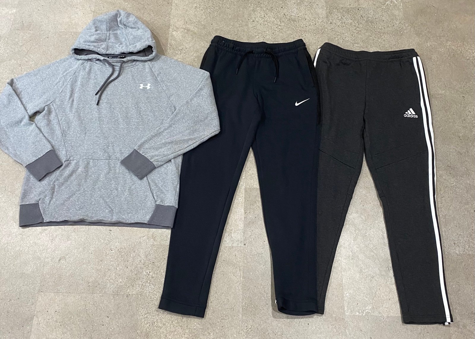 Men’s NIKE/UNDER ARMOUR/ADIDAS Jogger Sweatpants & Sweatshirt, sz Medium