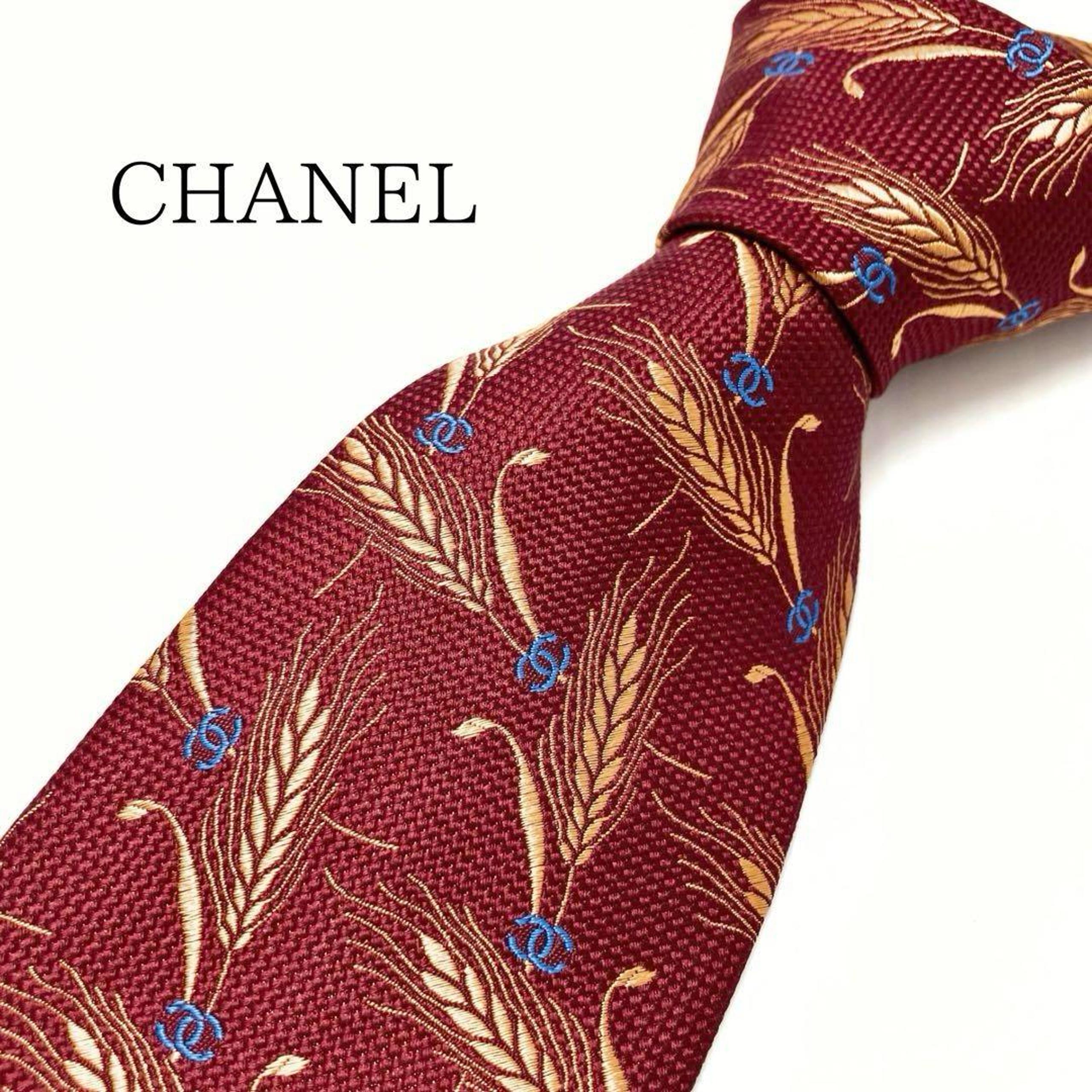Excellent Condition CHANEL Tie Vintage 100% Silk