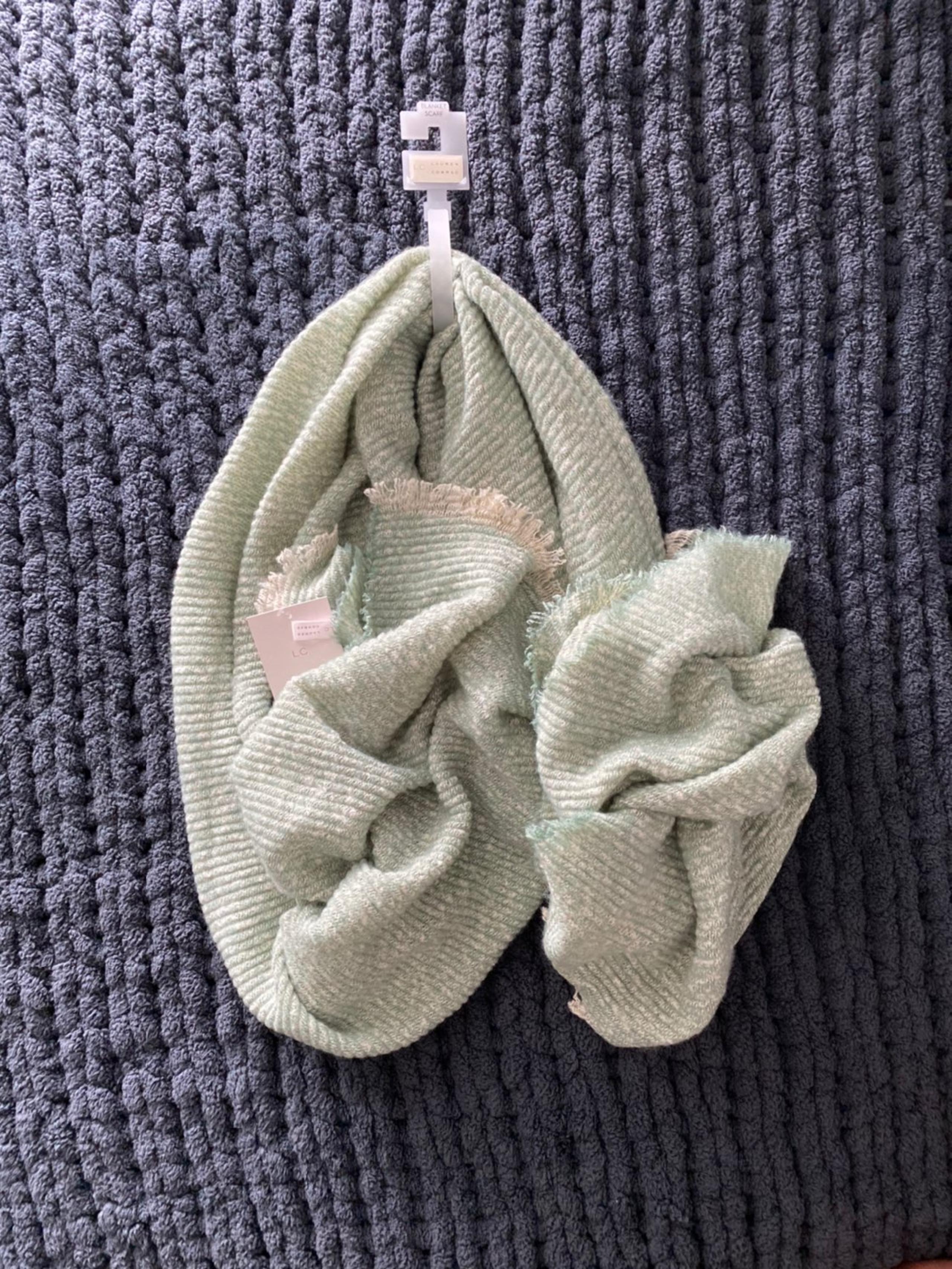 NWT Blanket Scarf - LC Lauren Conrad