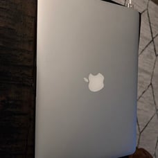MacBook Air 13 - Works Perfectly