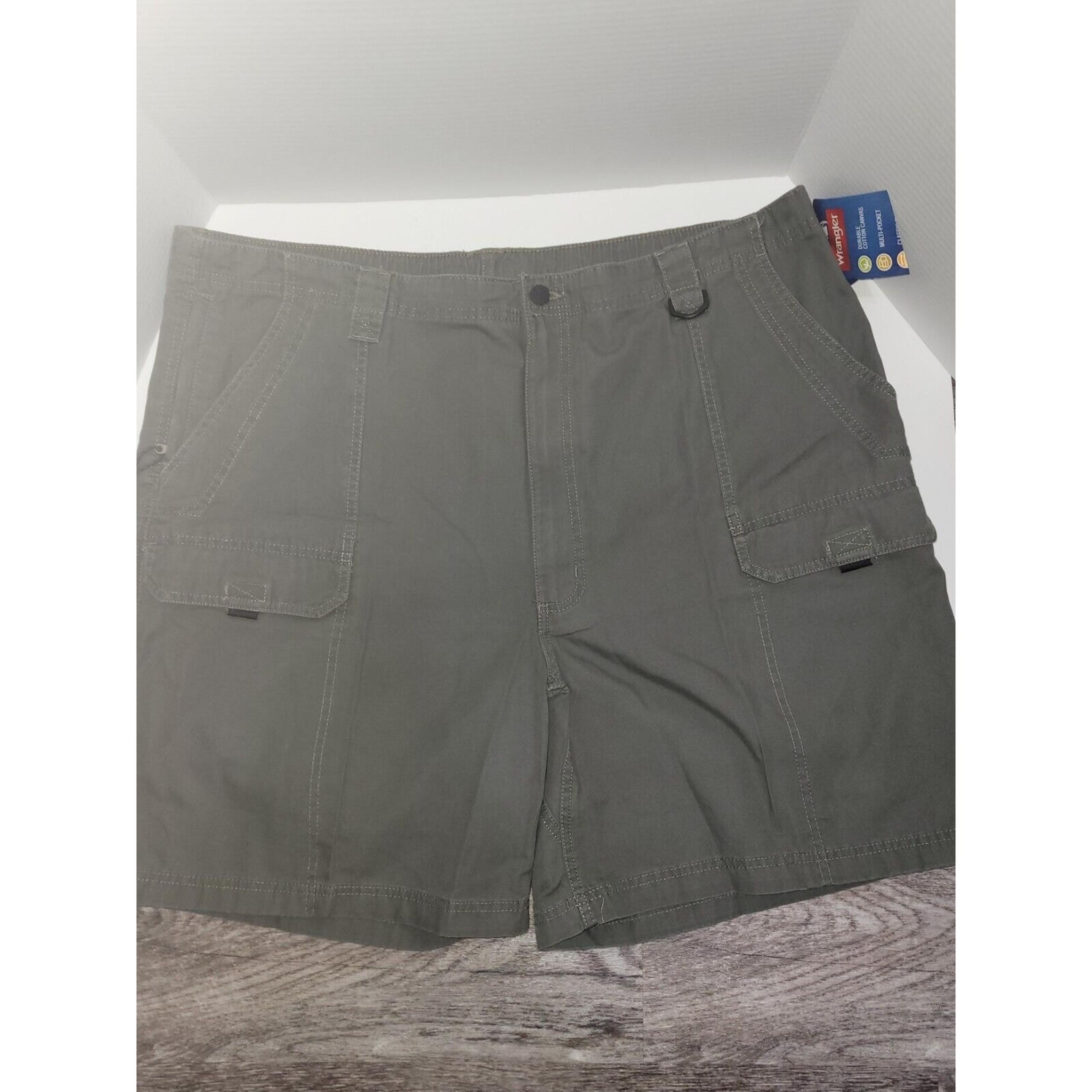 Wrangler Cargo Shorts Men's 46 Utility Pockets Casual Outdoor Hiking  9in length