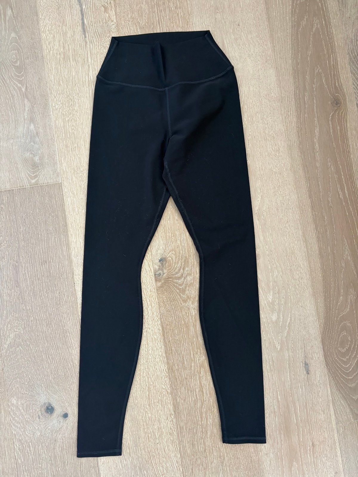 Alo women’s black leggings size M 87370