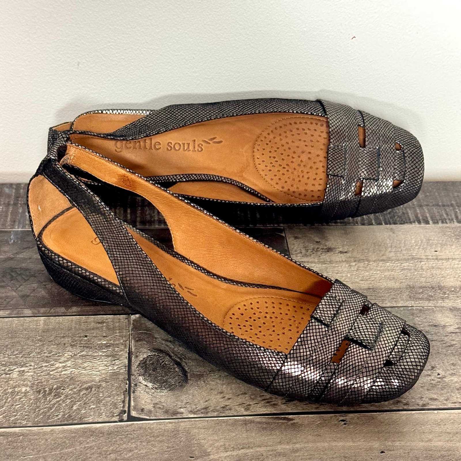 Gentle Souls By Kenneth Cole It’s So Fun Comfort Flats Metallic Gunmetal Shoes