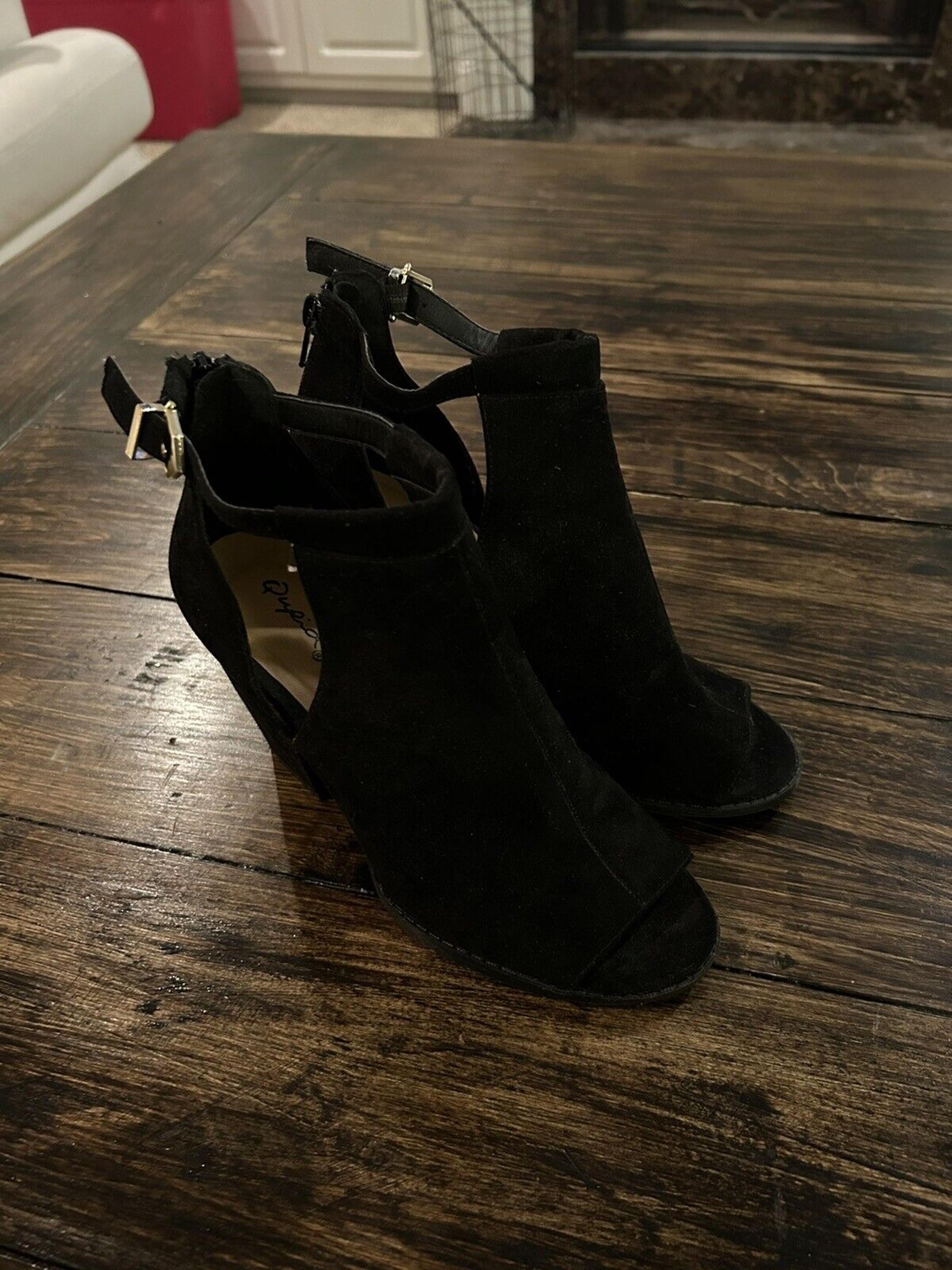 Qupid Women 7 M Black Peep Toe Bootie Ankle Boot High Heel Shoe Suede