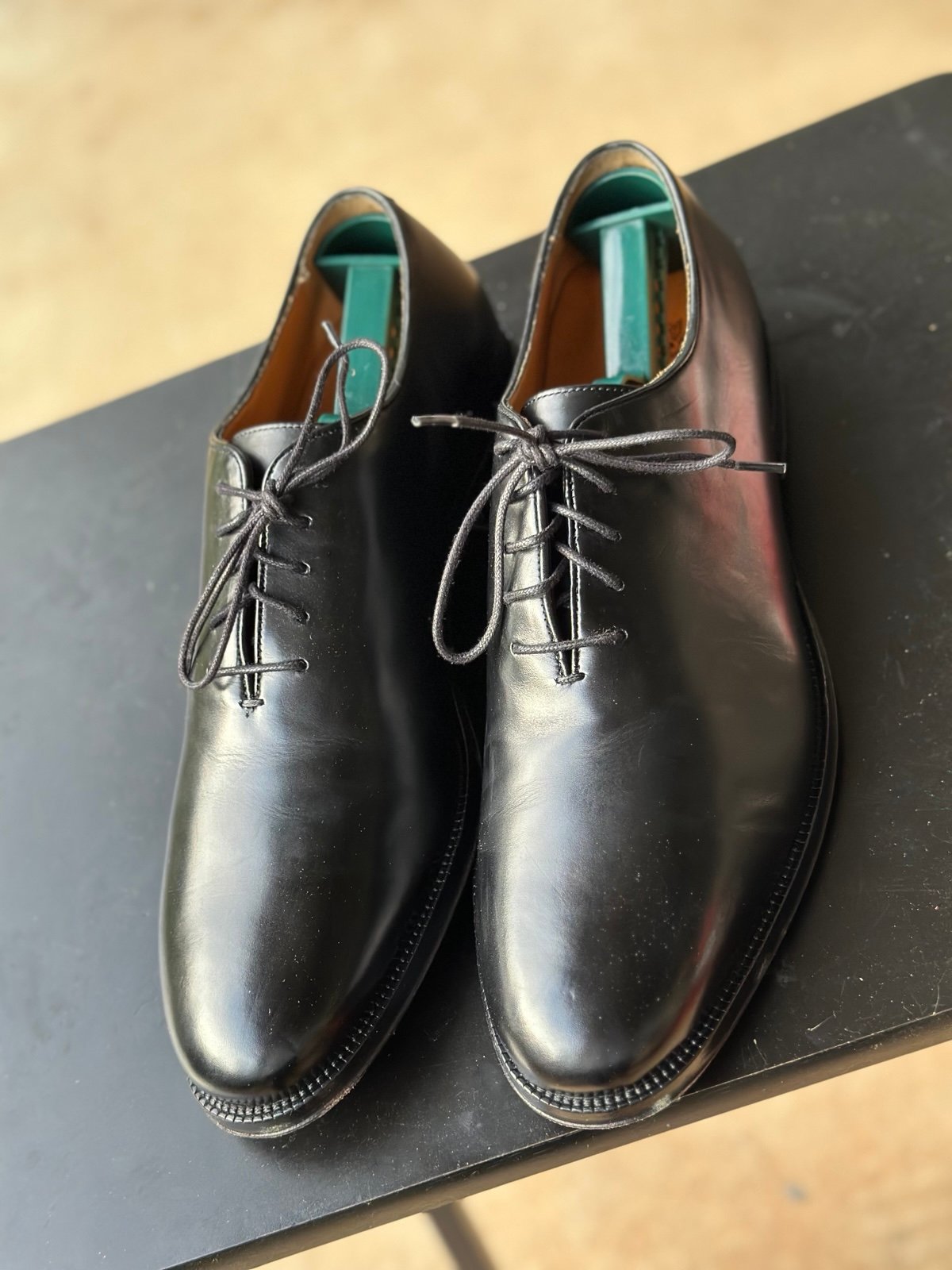 Dress shoes