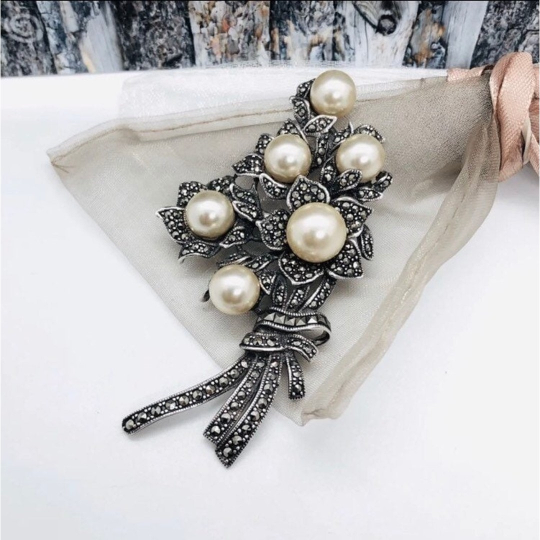 Vintage Sterling Silver Marcasite Pearl Flower Brooch
