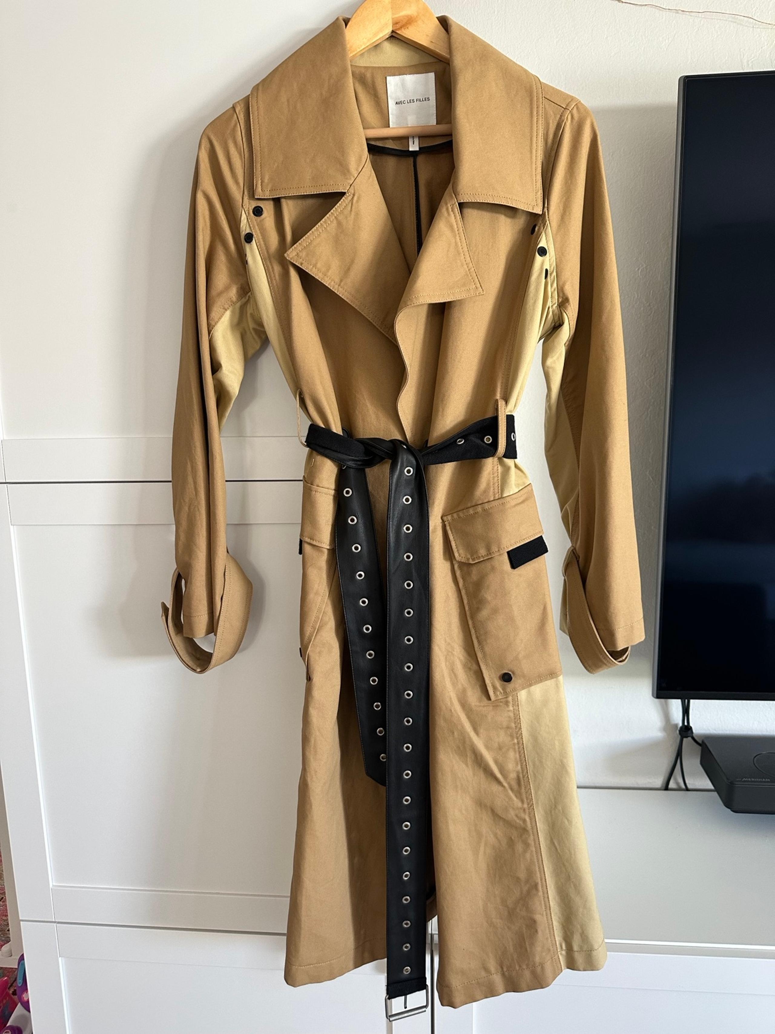 Avec les filles colorblock belted trench coat