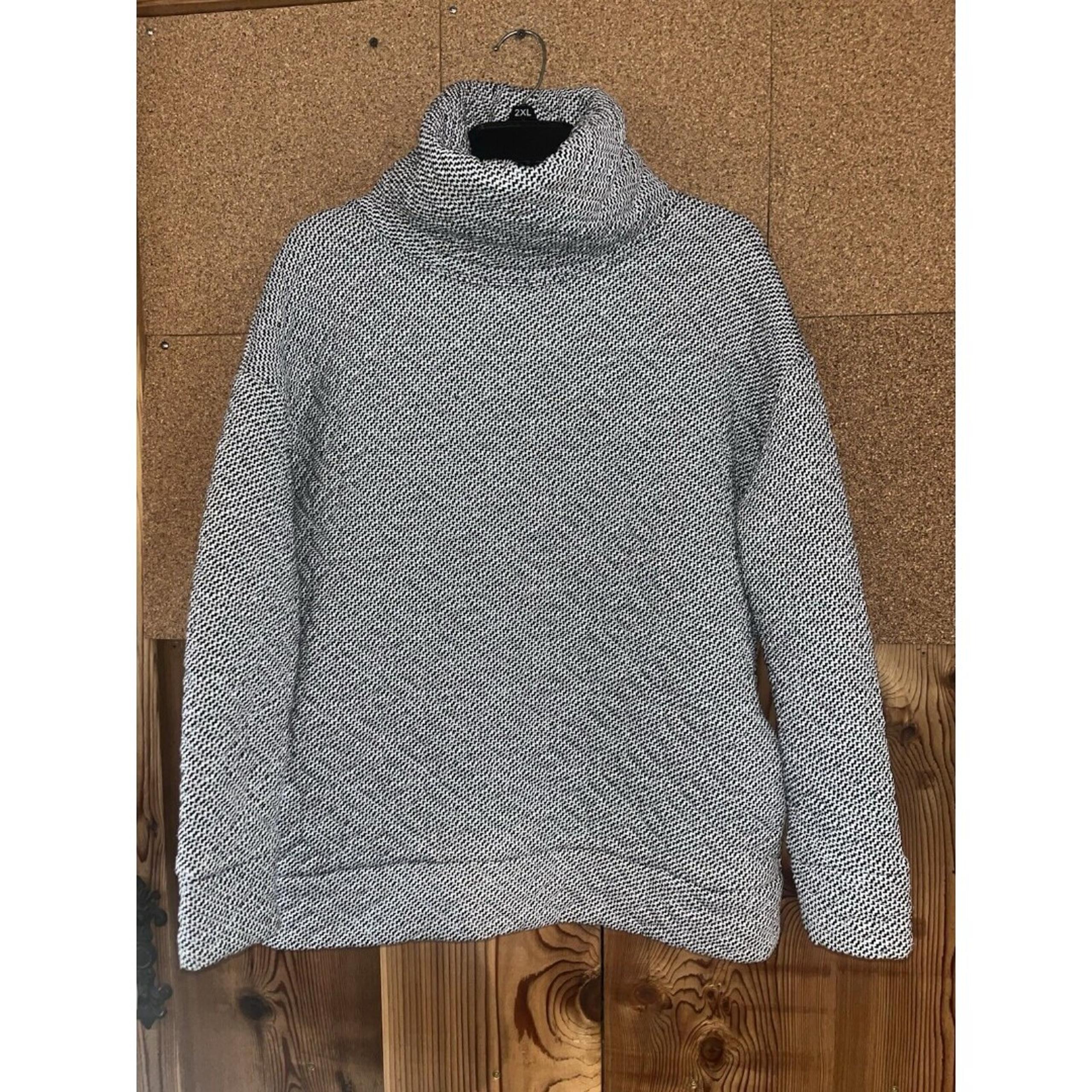 Gap GapFit Women Small Quilted Black White Cowl TurtleNeck Pullover Sweater