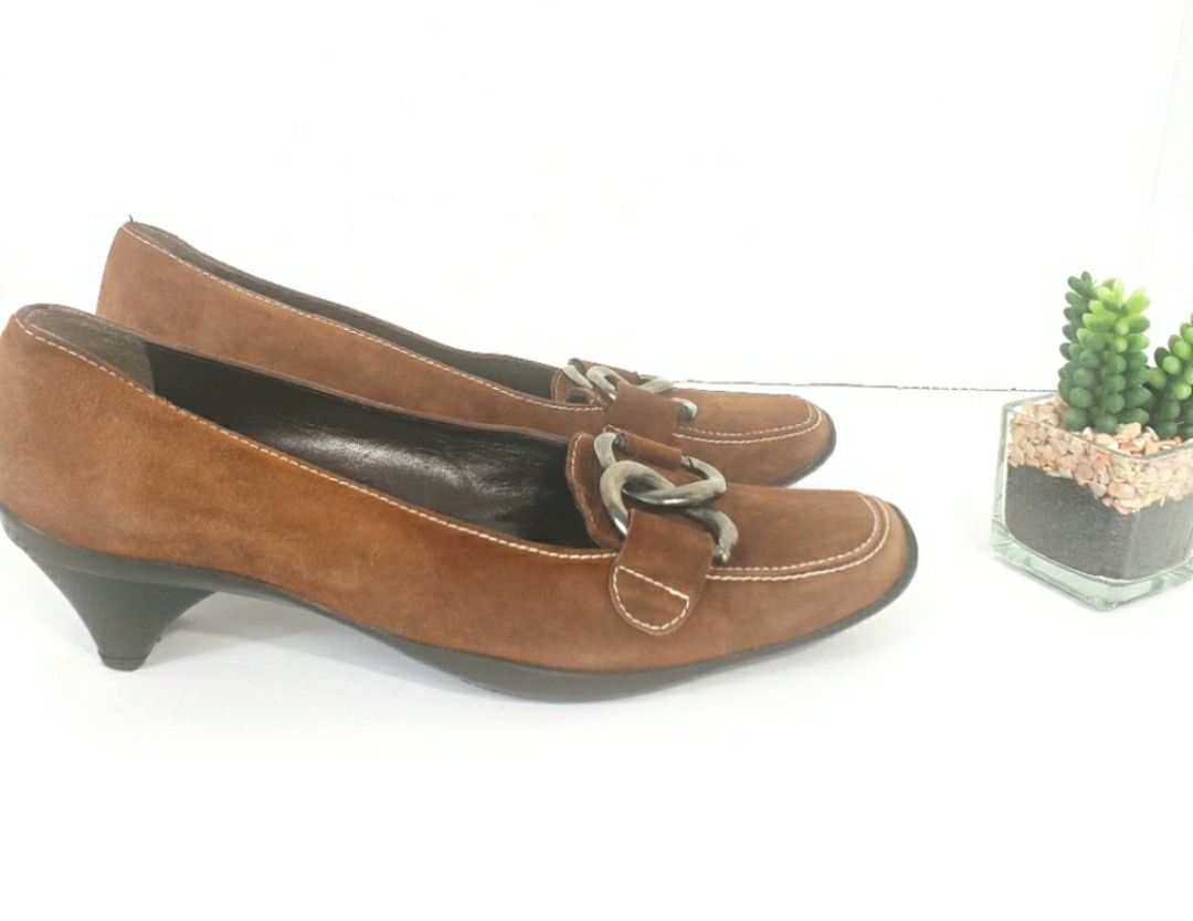 Stuart Weitzman Women's shoes.