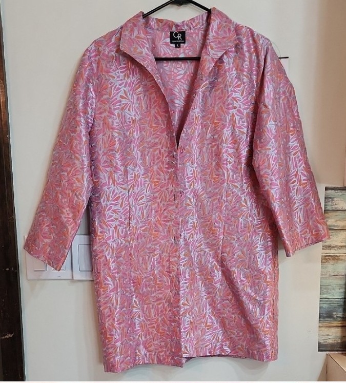 CR Connie Roberson Shimmery Pink And Orange Over Silver 100% Silk Car Coat