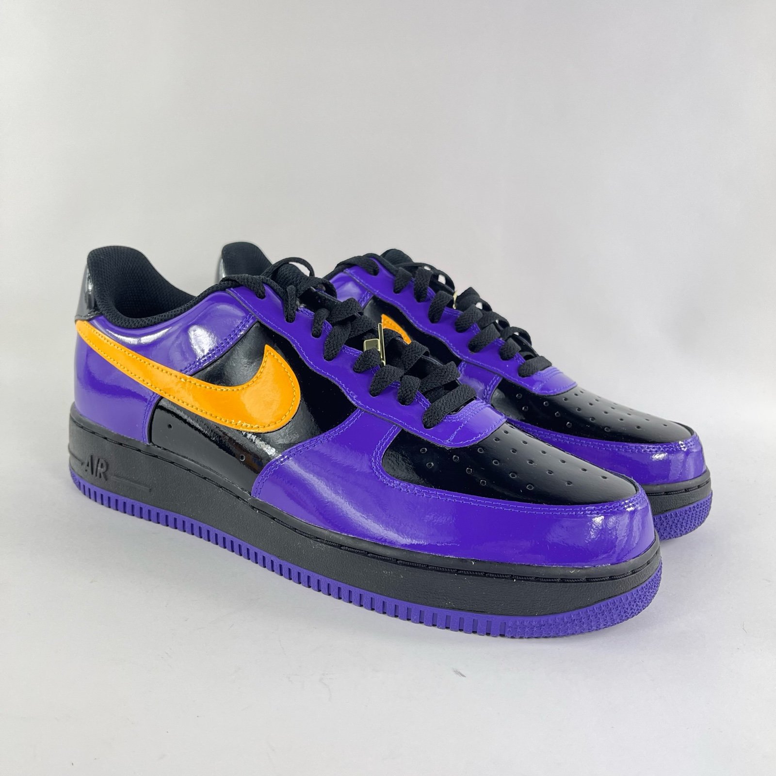 Nike Air shops Force 1 Lakers Mens 12 Purple Black Patent Shoes DJ7015-991 No Lid. C
