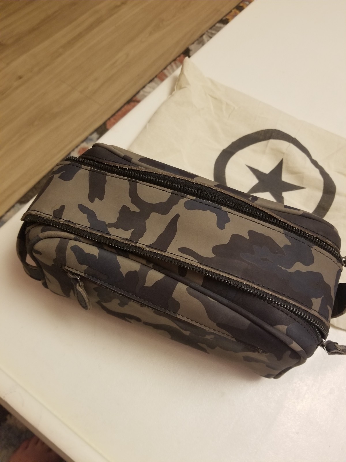 Aaron Leather Goods Toiletry Bag