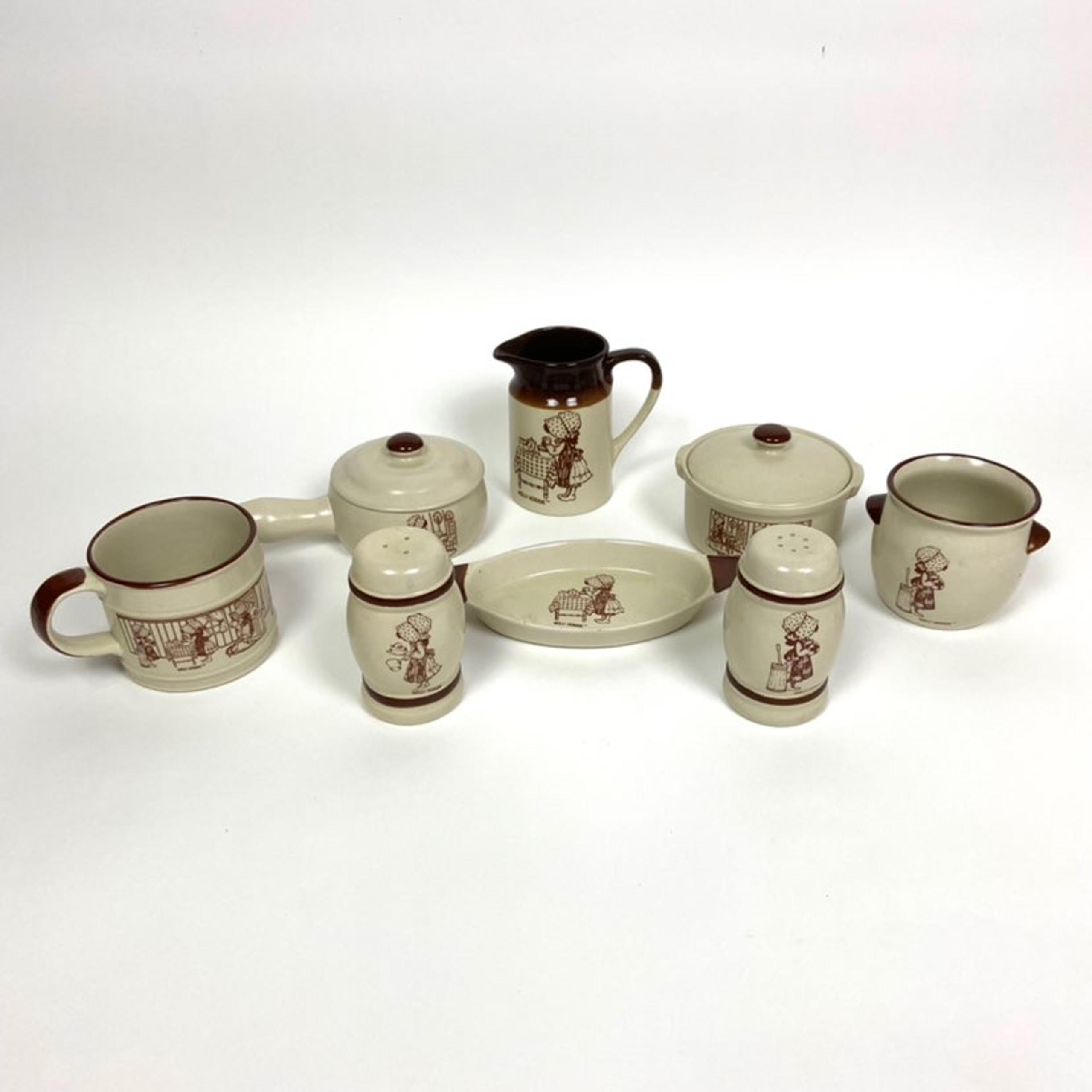 "Rare" Vintage 1979 Holly Hobbie Ovenware Set