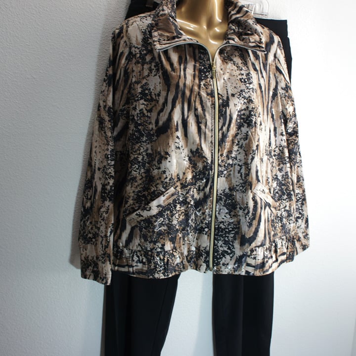Chicos zenergy pants /jacket outfit size 2