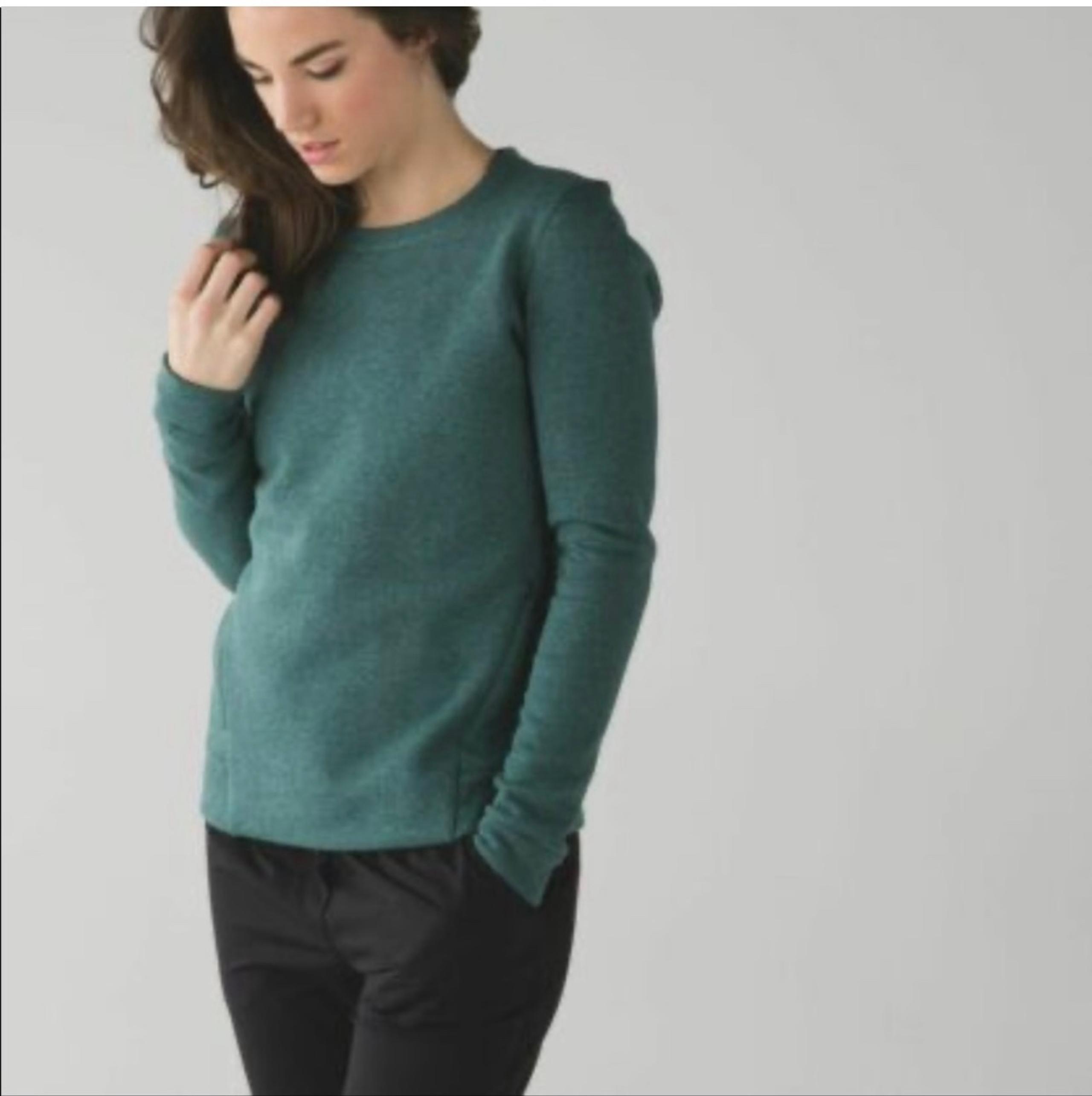 Lululemon Athletica Green Crew Neck Sweater with Classic Fit
