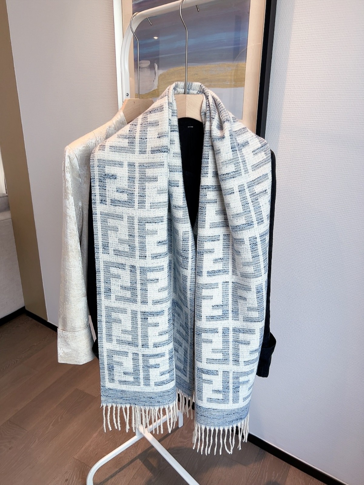 Gray letters fashion scarf