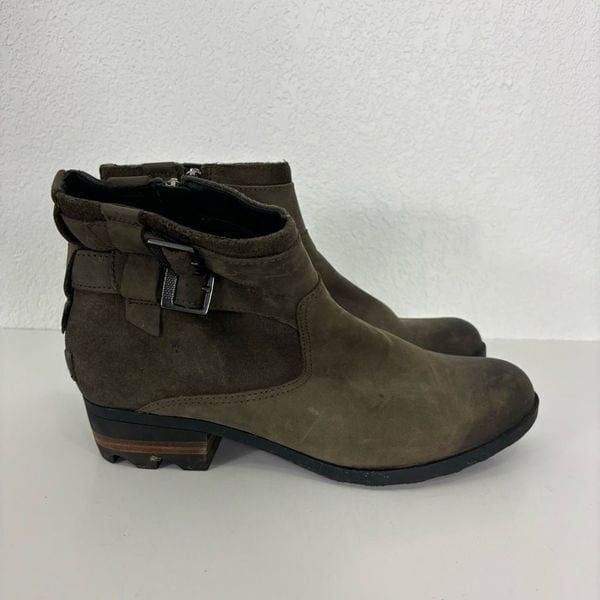 Sorel Green Leather Suede Buckle Side Ankle Low Heeled Booties