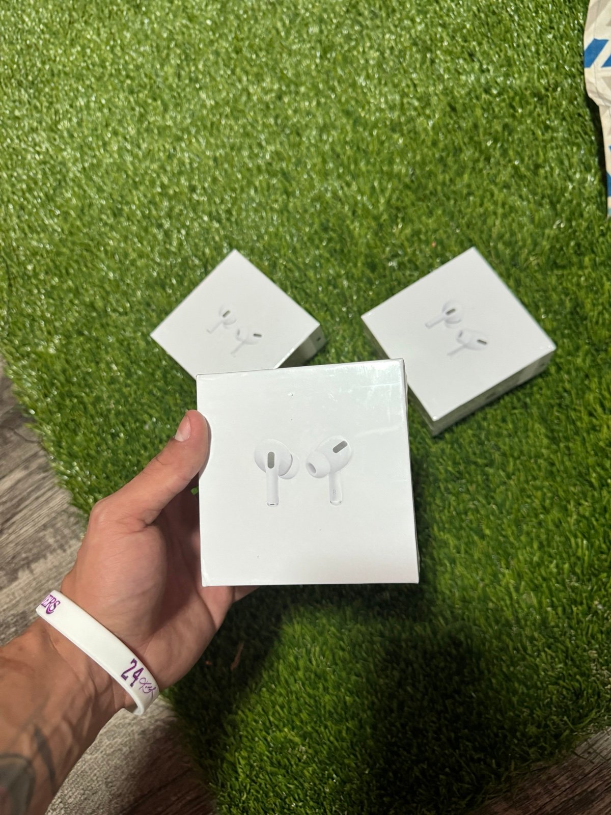 AirPods Pro (Brand New)