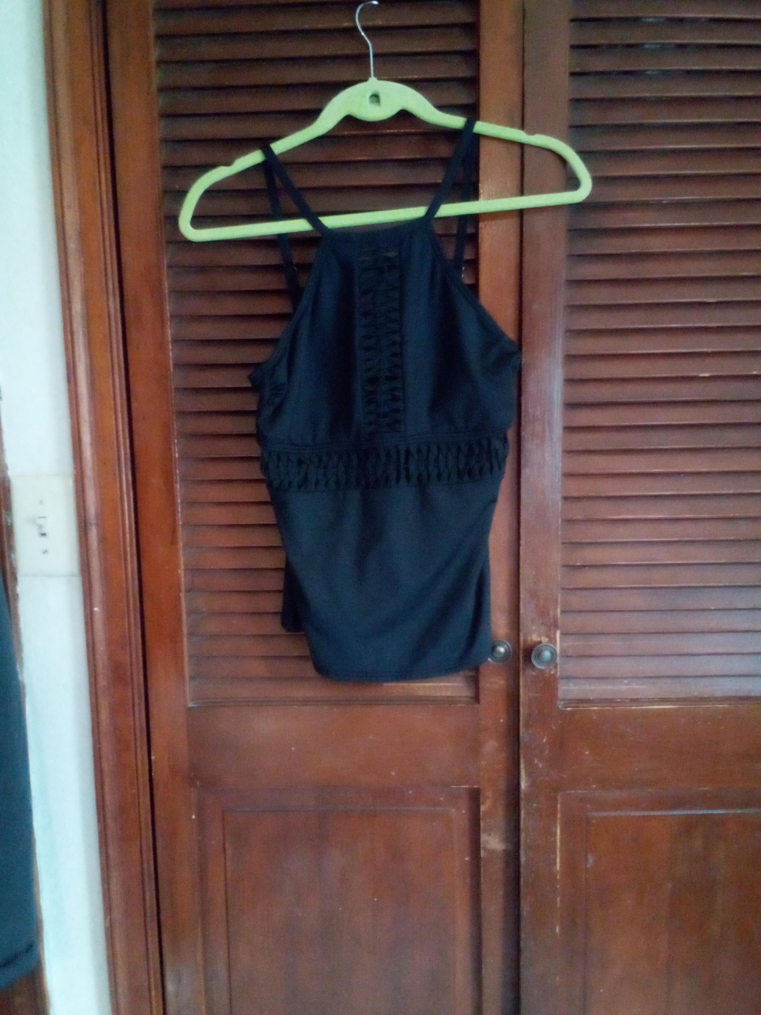 Women's tank top size M