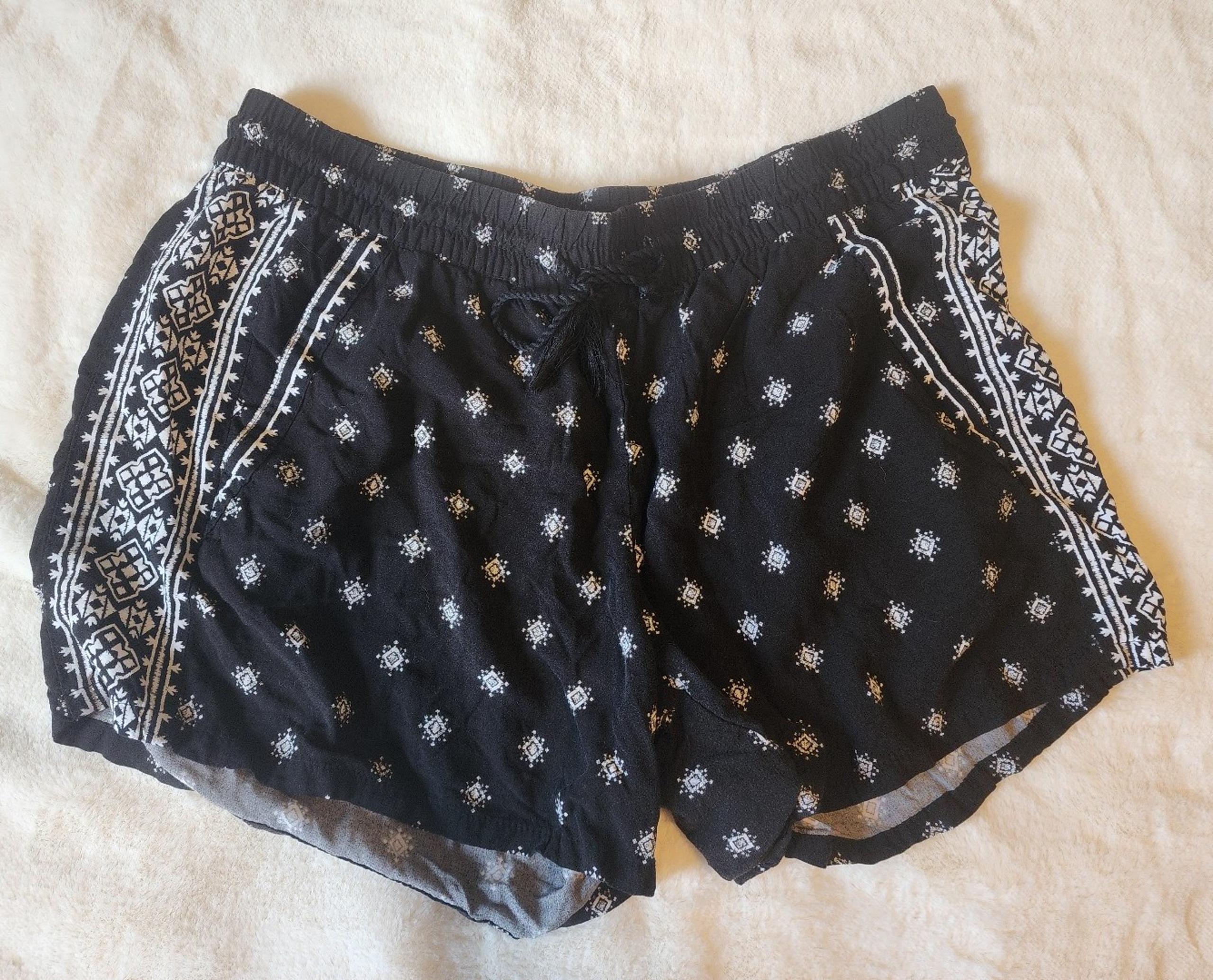 Old Navy Large shorts