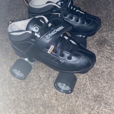 Roller derby skates
