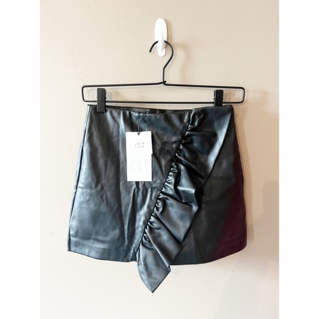 NWT Zara Black Leather Ruffle High Waisted Shorts