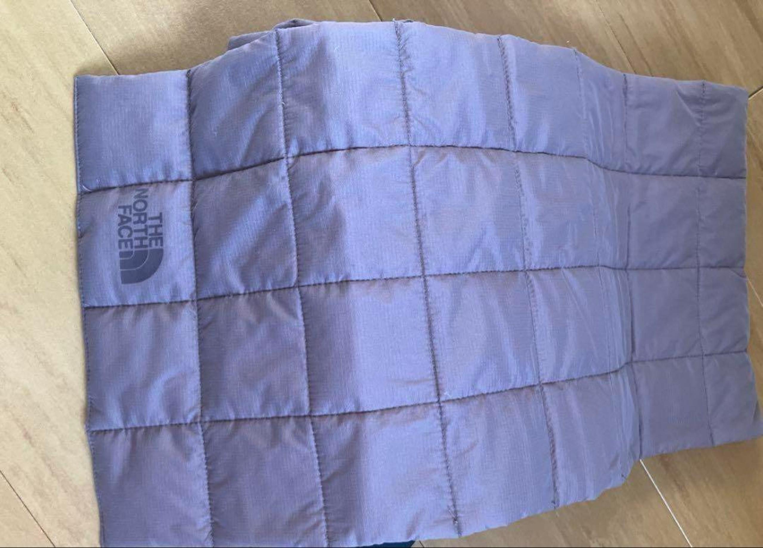 The North Face Zephyr Muffler, Brand New and Unused, Light Purple Nuance Color.