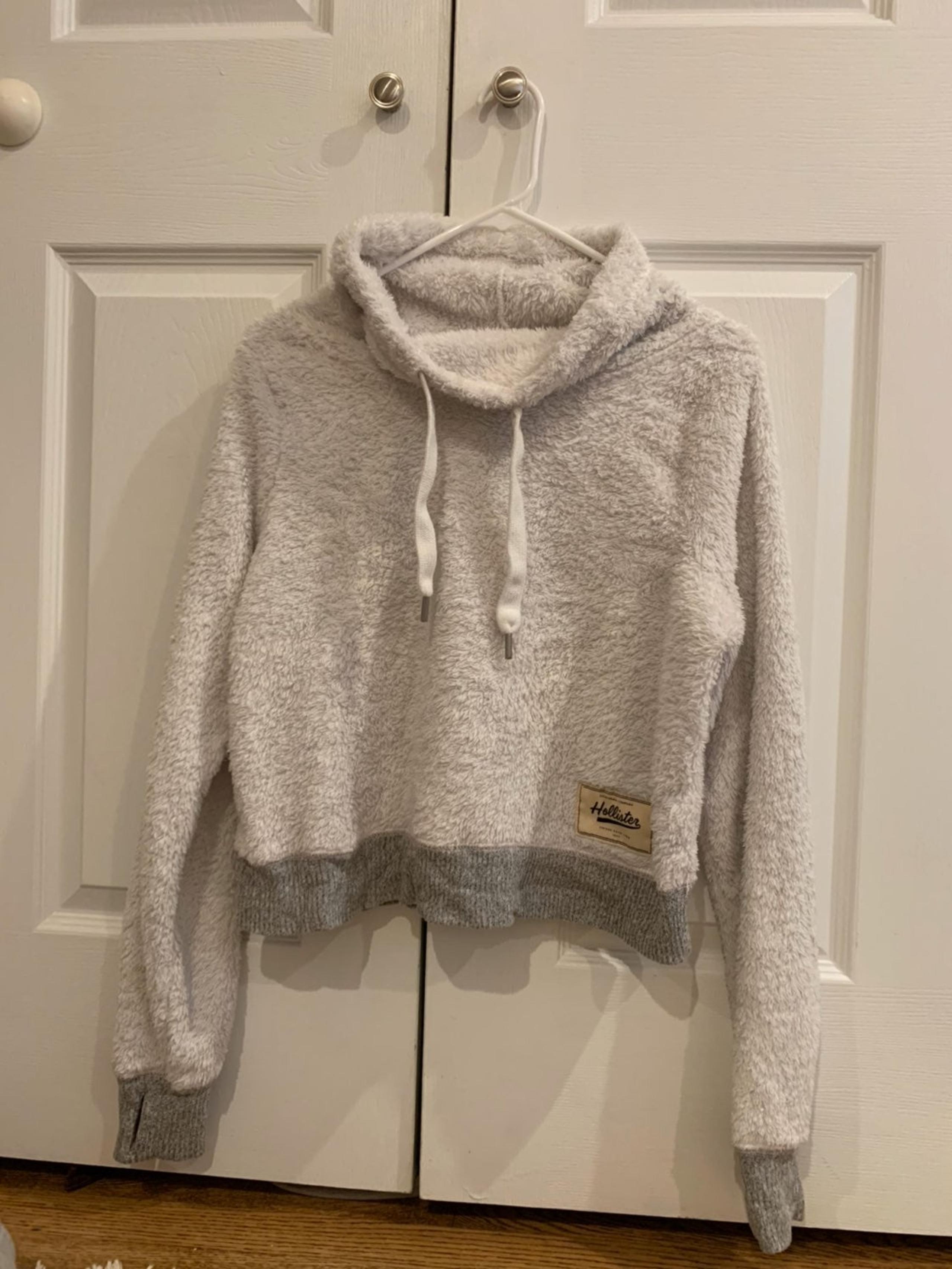 Hollister Sherpa Crop Cowlneck Sweater