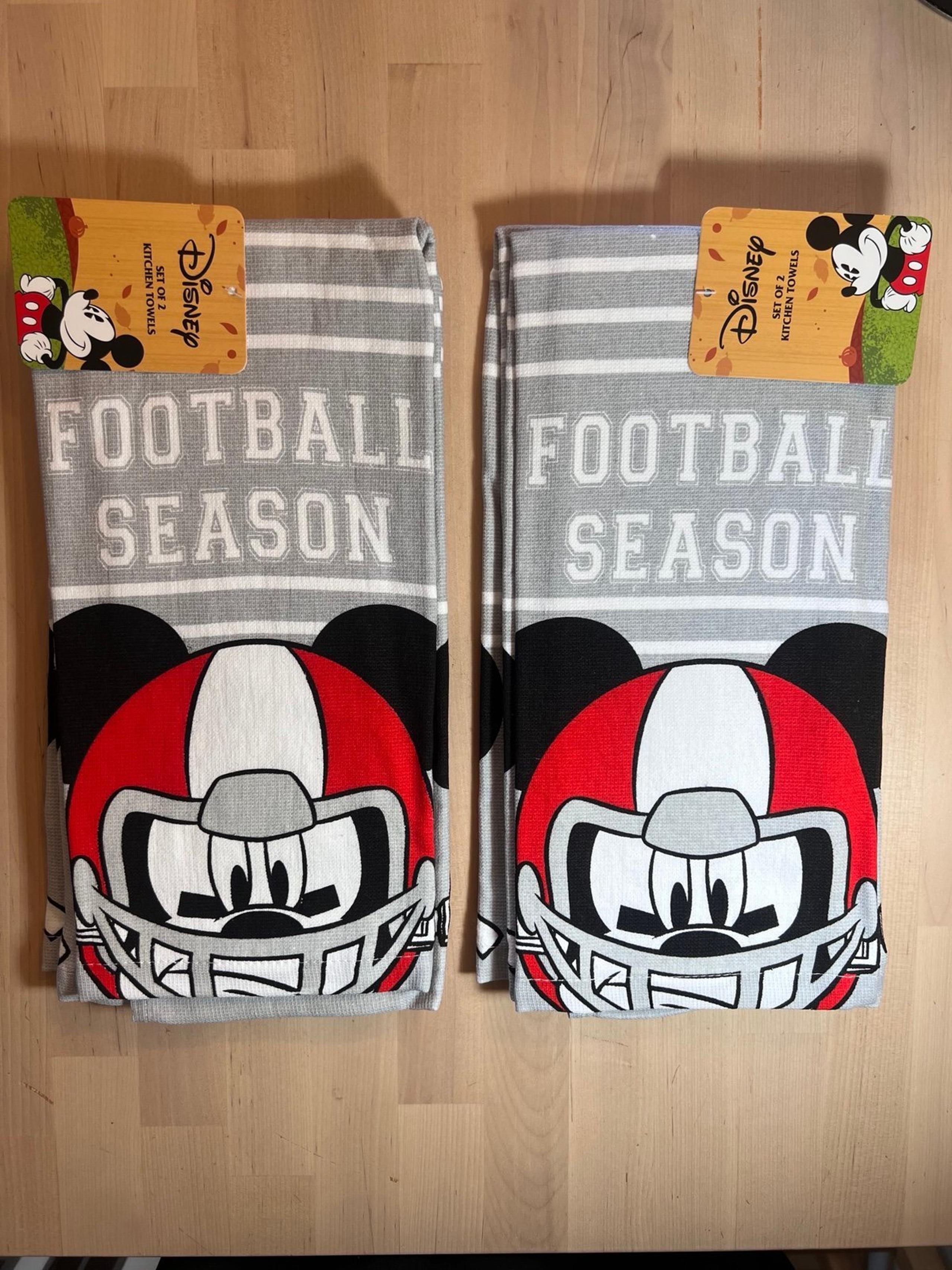 Disney Mickey Mouse 2 sets of 2 kitchen towels