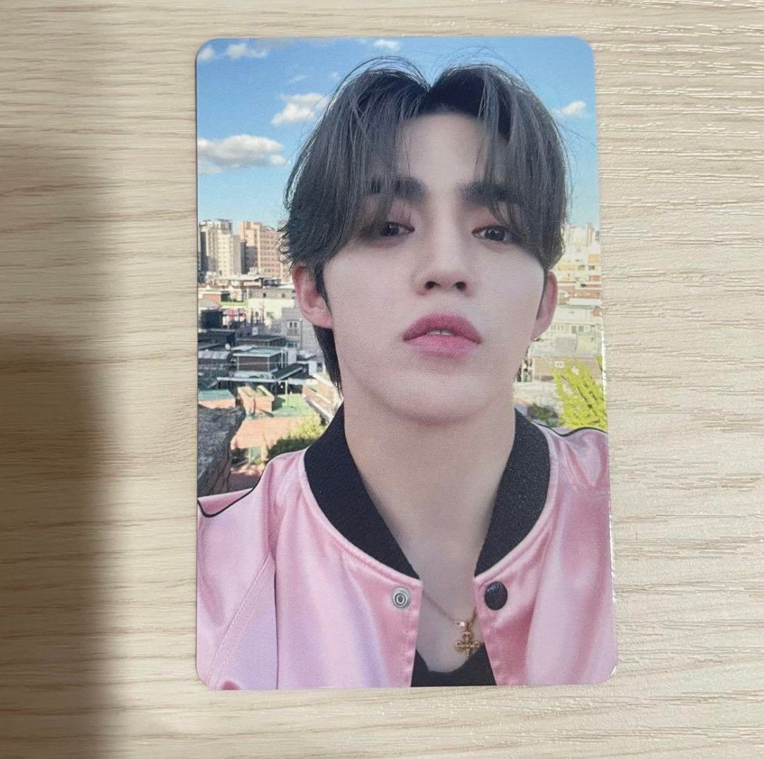 SEVENTEEN spill the feels japan album scoups weverse fukuoka photocard