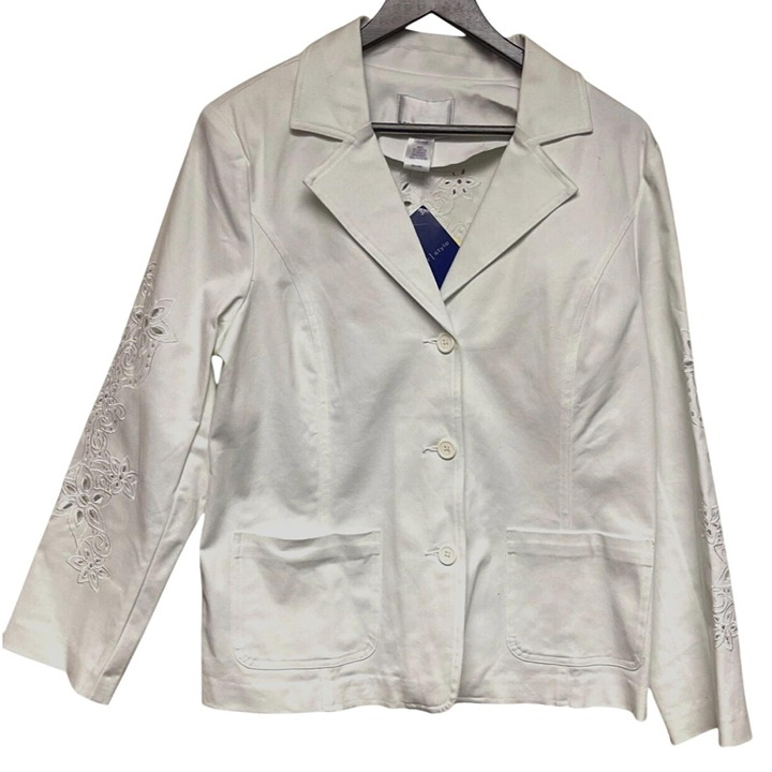 NEW! Susan Graver Women's White Denim Blazer Embroidered Cut Out Pockets Medium