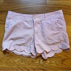 Lilly Pulitzer pink and white striped seersucker shorts size 8