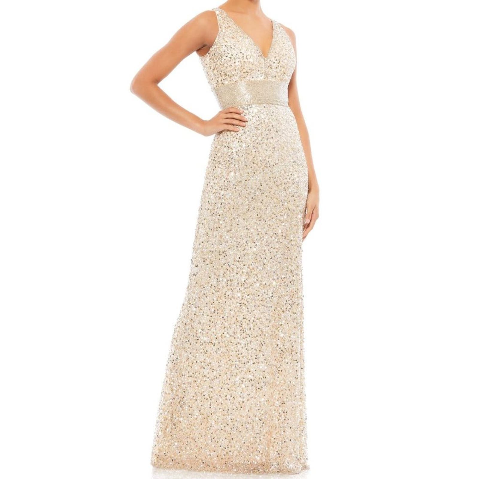 Mac Duggal NWT Sequined Sleeveless V Neck Column Nude/Gold 4930, size 0