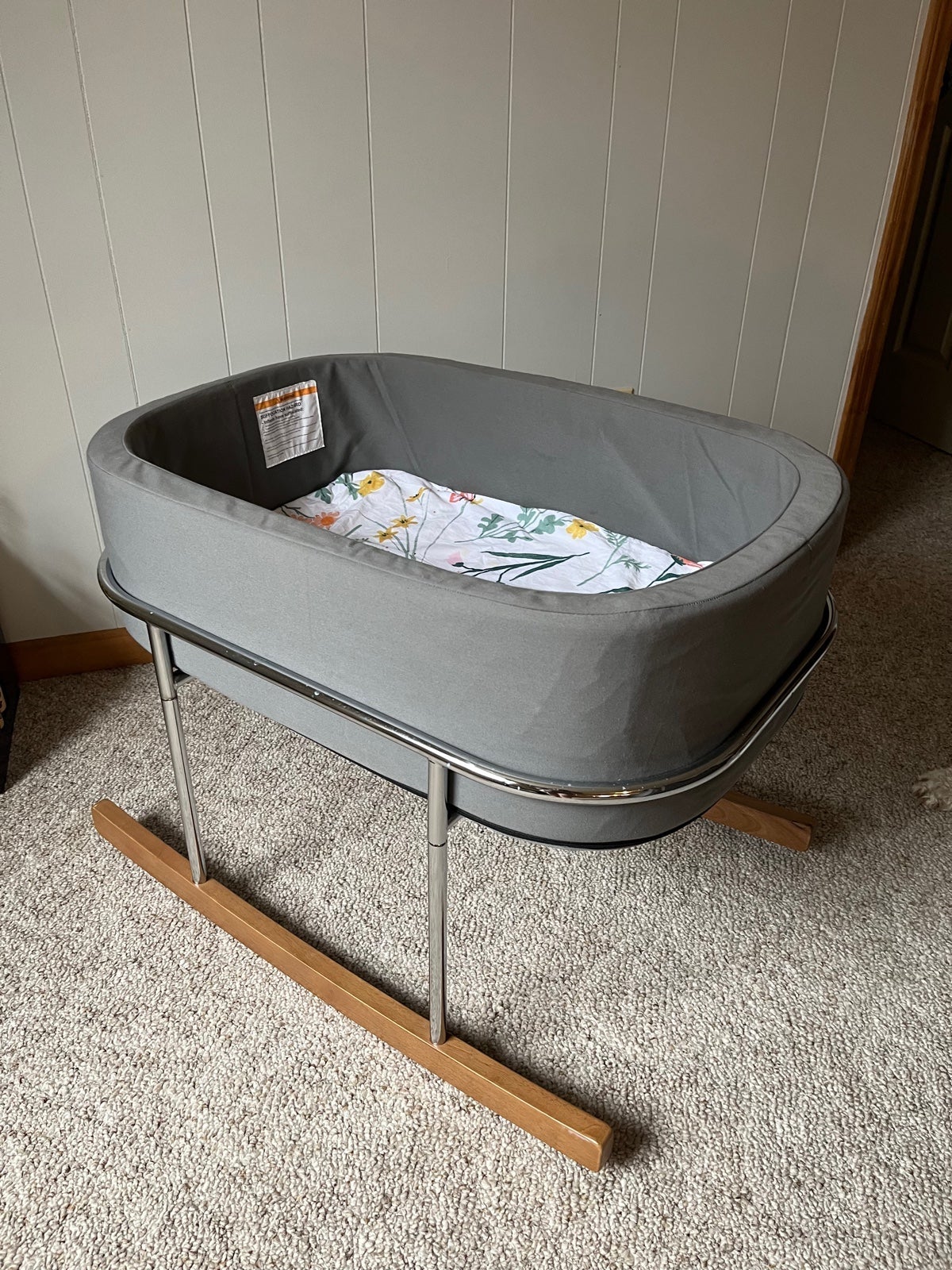 Baby Castle Modern Design Rocking Bassinet