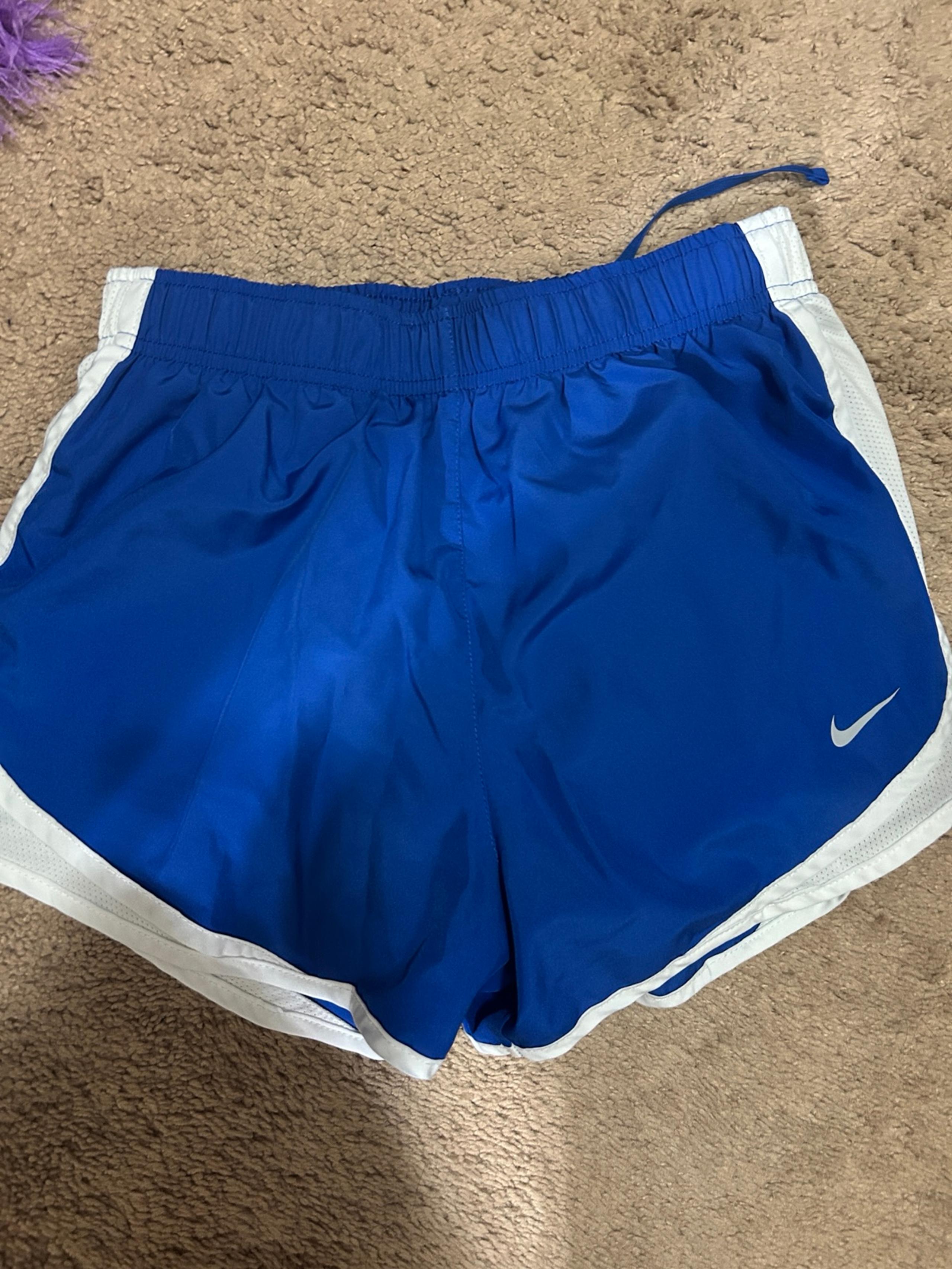 nike women’s shorts dri fit size small dark blue