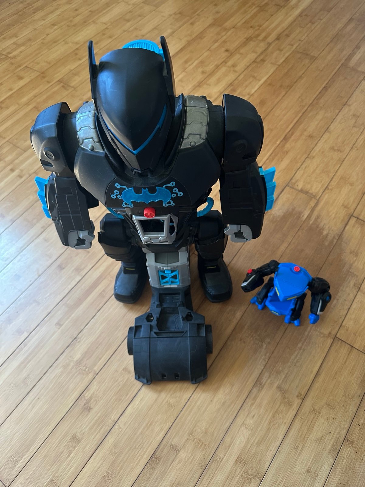 imaginext dc super friends transforming batbot