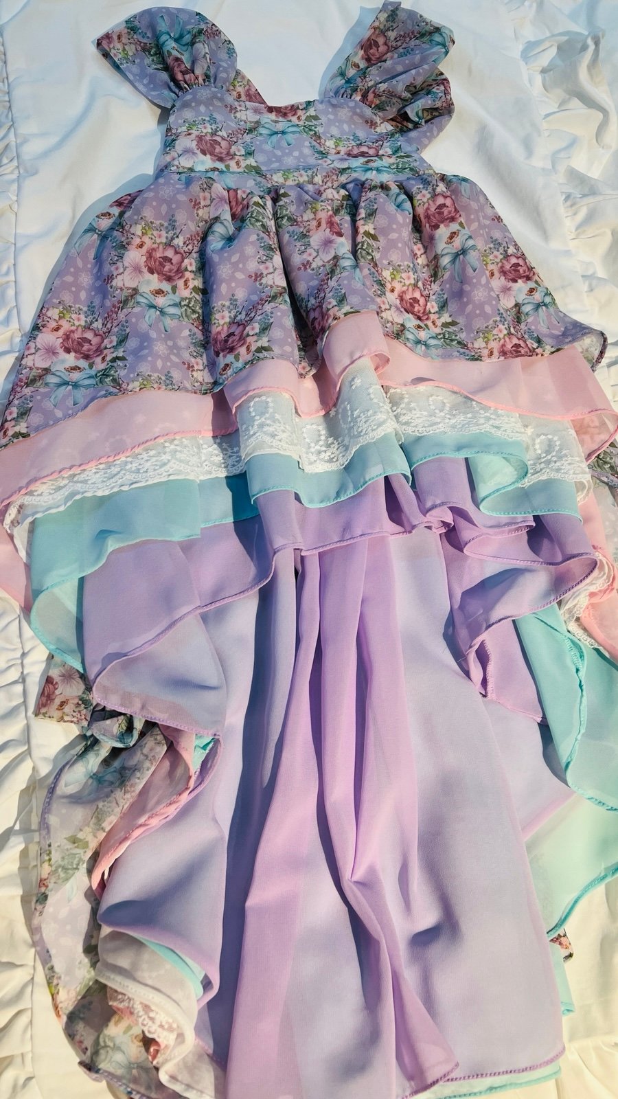 Millie Mae multilayered floral hi low halter tie back dress, size 3T GUC. A