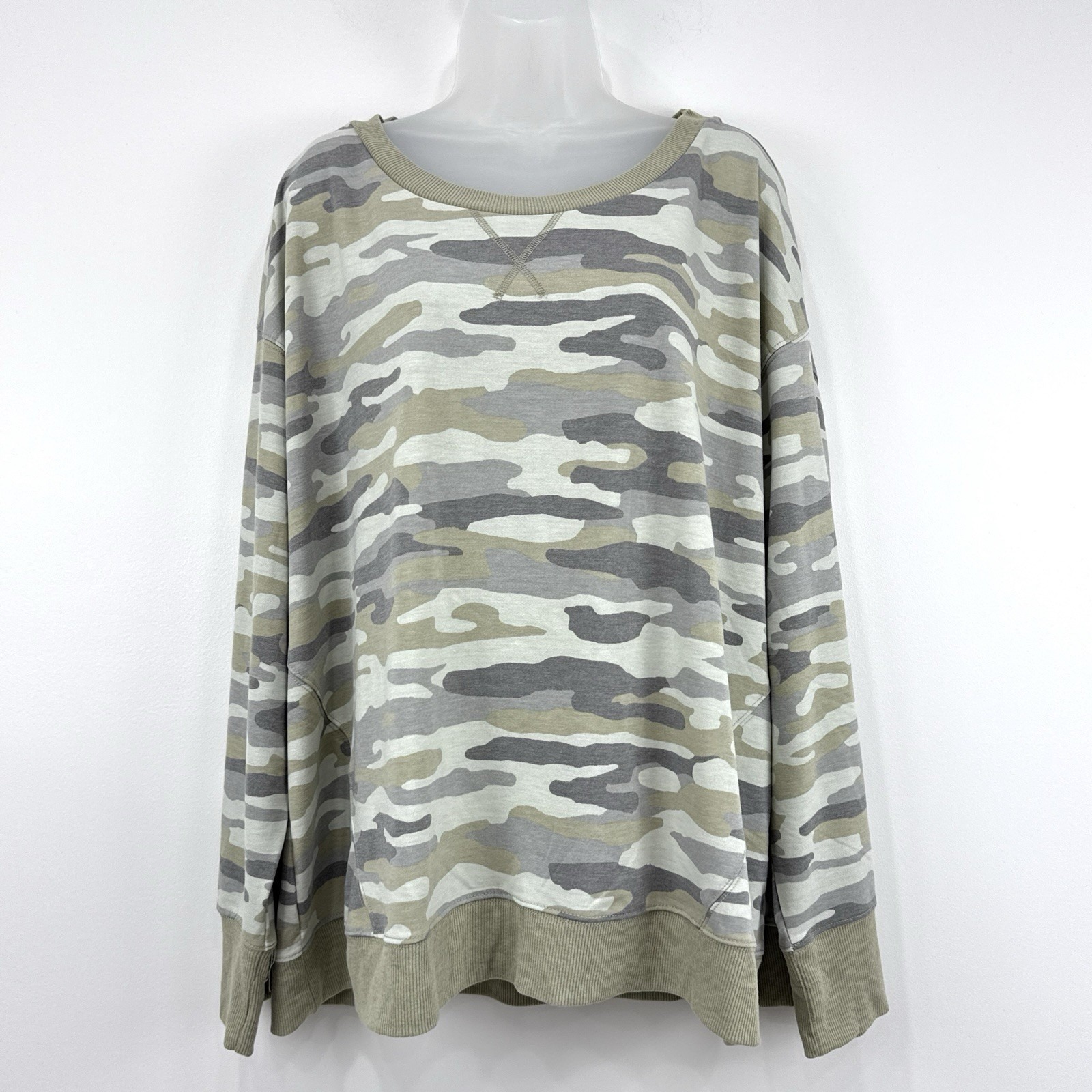 C&C California Sweatshirt Womens 3X Neutral Camo NWT Country Grunge Comfy