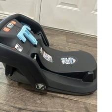 Uppababy Mesa Base