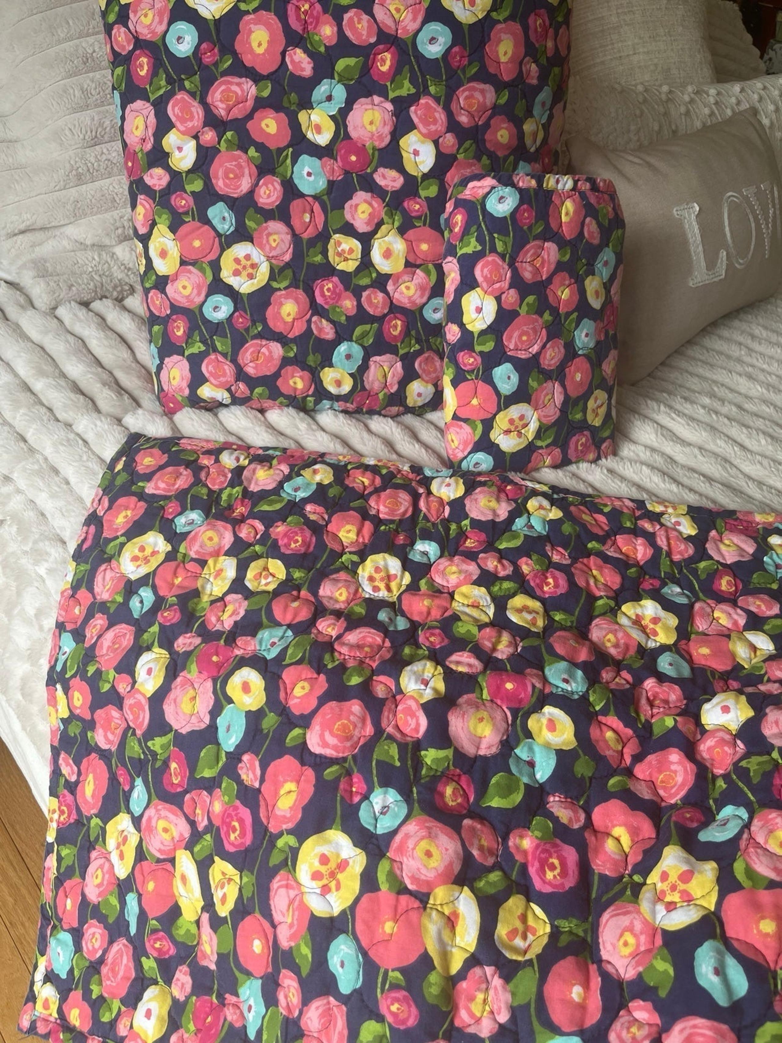 Martha Stewart F/Q quilt and two shams in sweet floral print