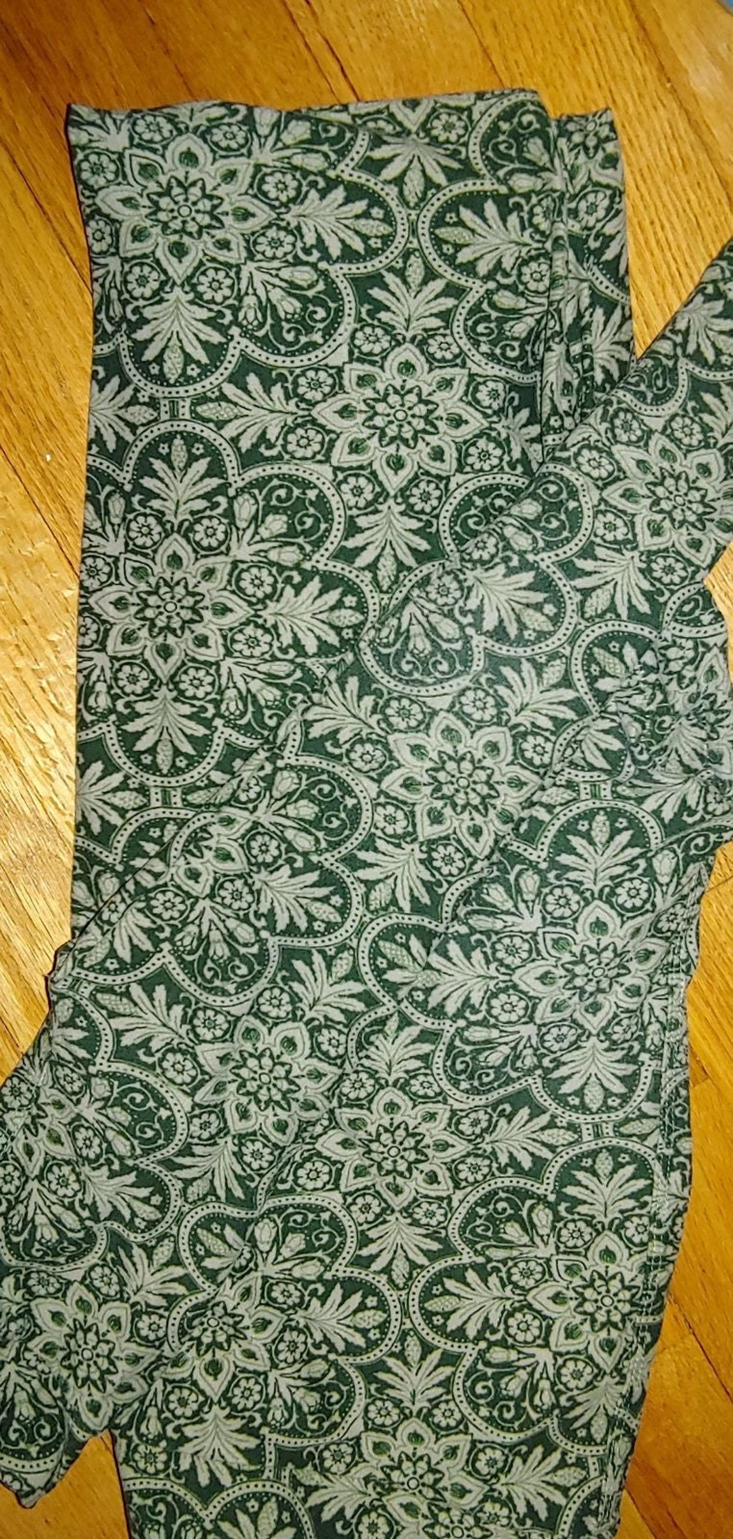 Lularoe Snowflakes Mommy & Me  TC /SM