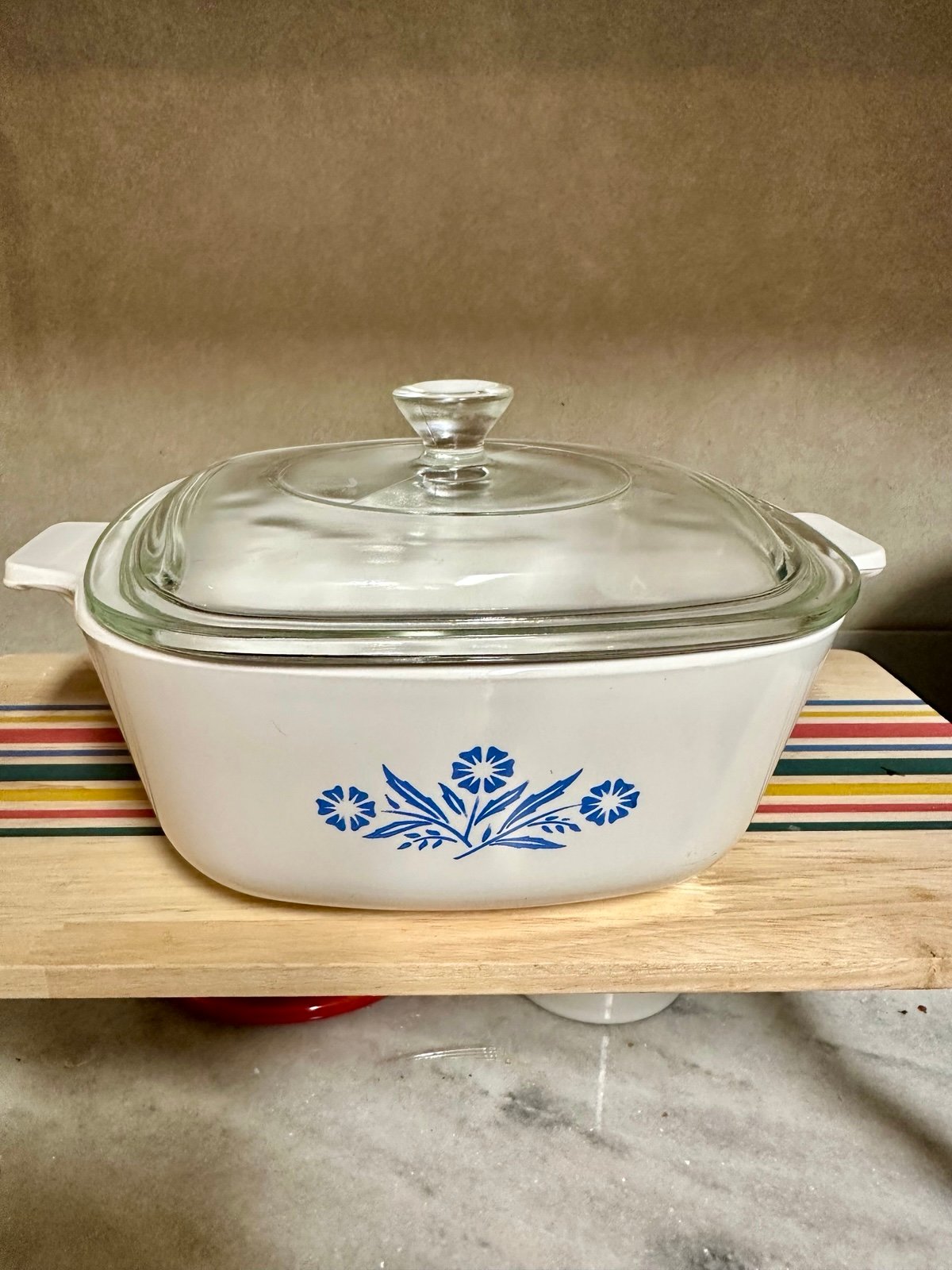 Corning Ware Blue Cornflower 1 1/2 Quart P-1-1/2-B Casserole Dish with Lid
