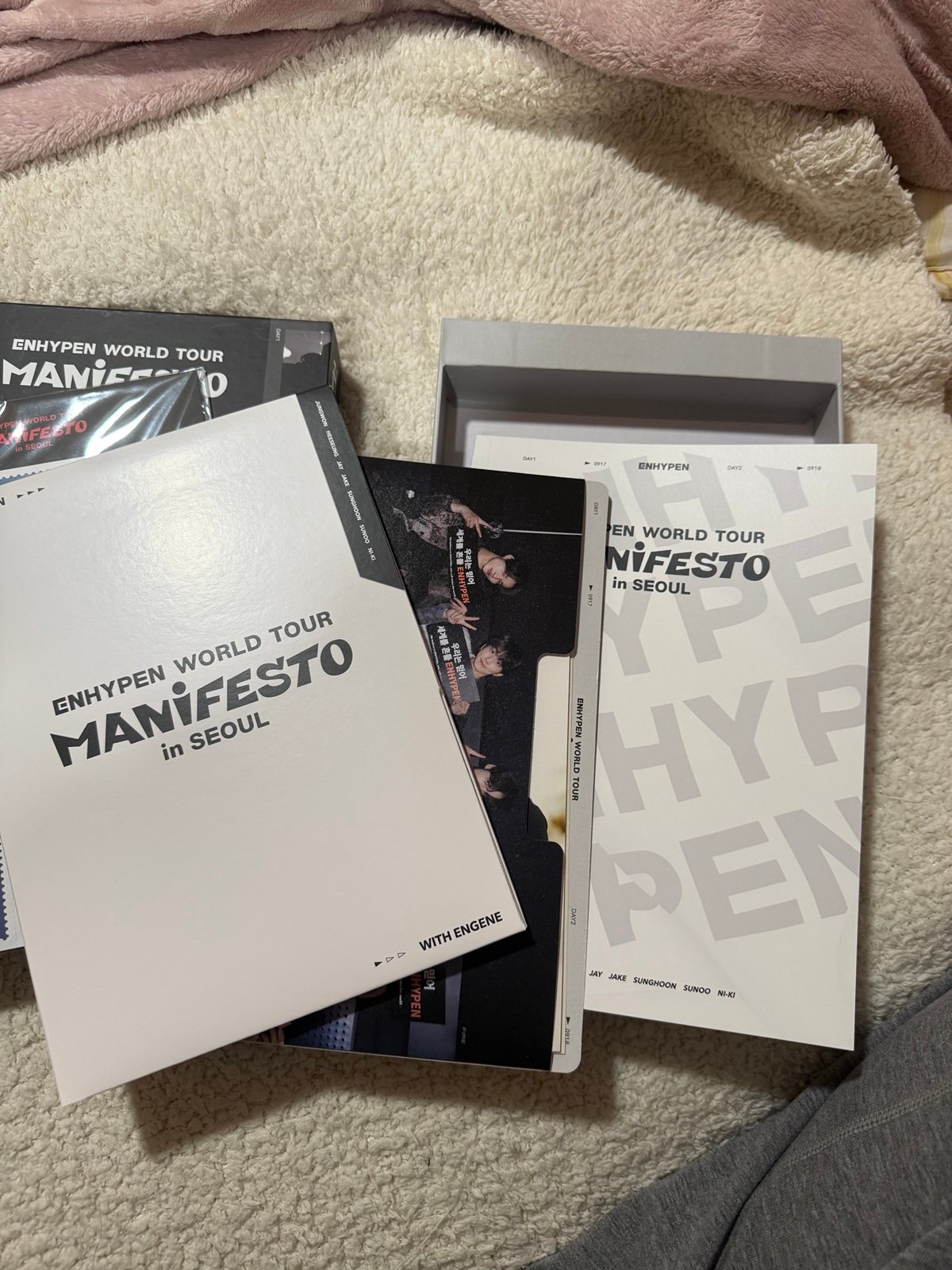 ENHYPEN WORLD TOUR MANIFESTO in SEOUL DVD+PREORDER - Amazon