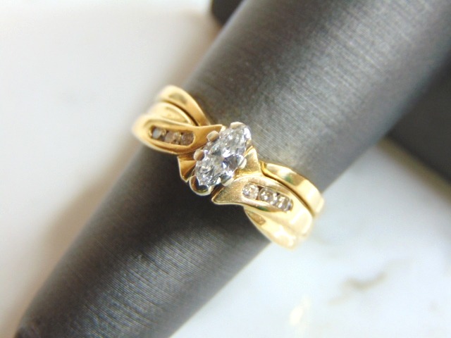 Womens 14K Gold Diamond Ring E5326