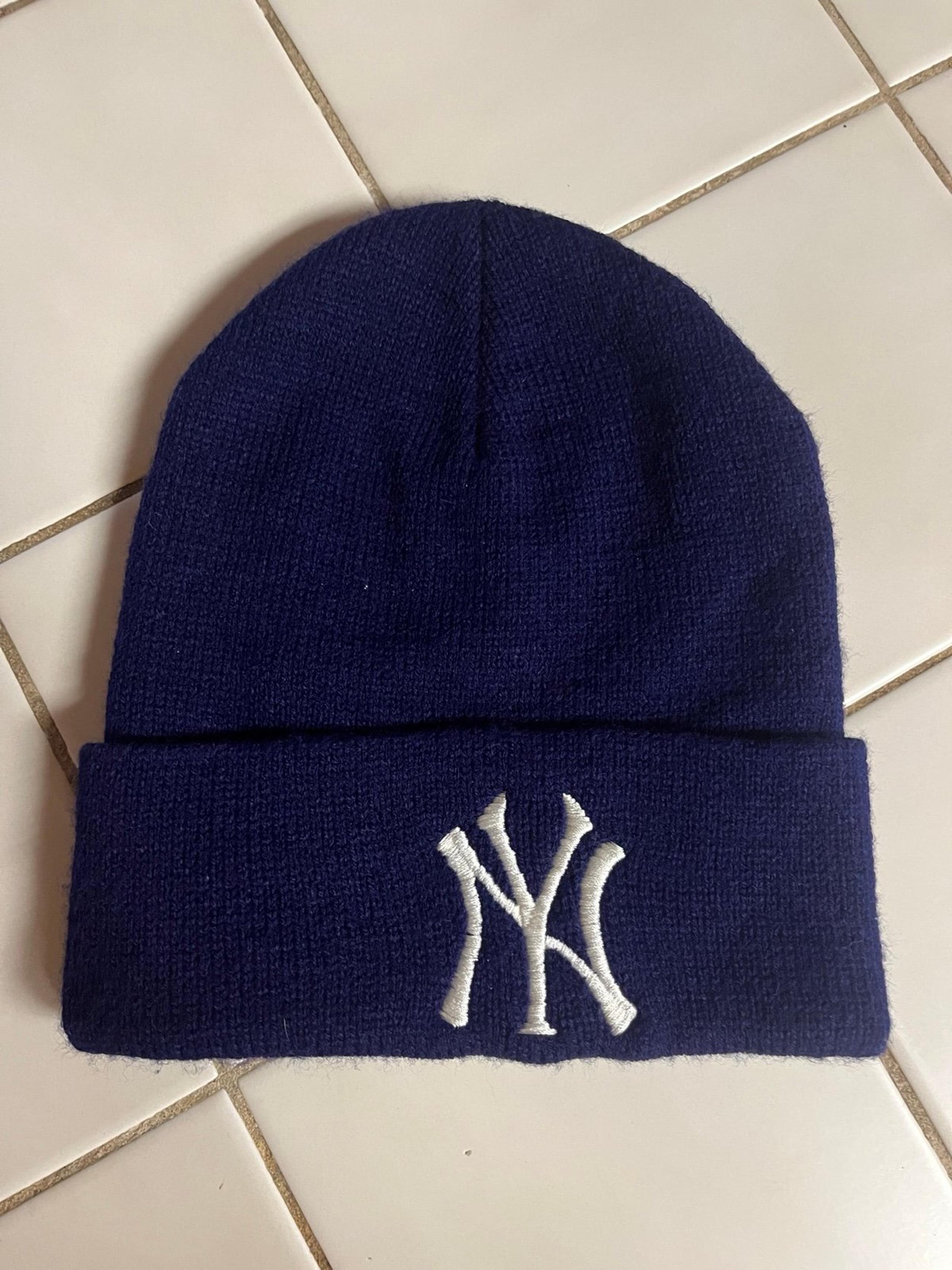 Vintage 90s New York Yankees Beanie