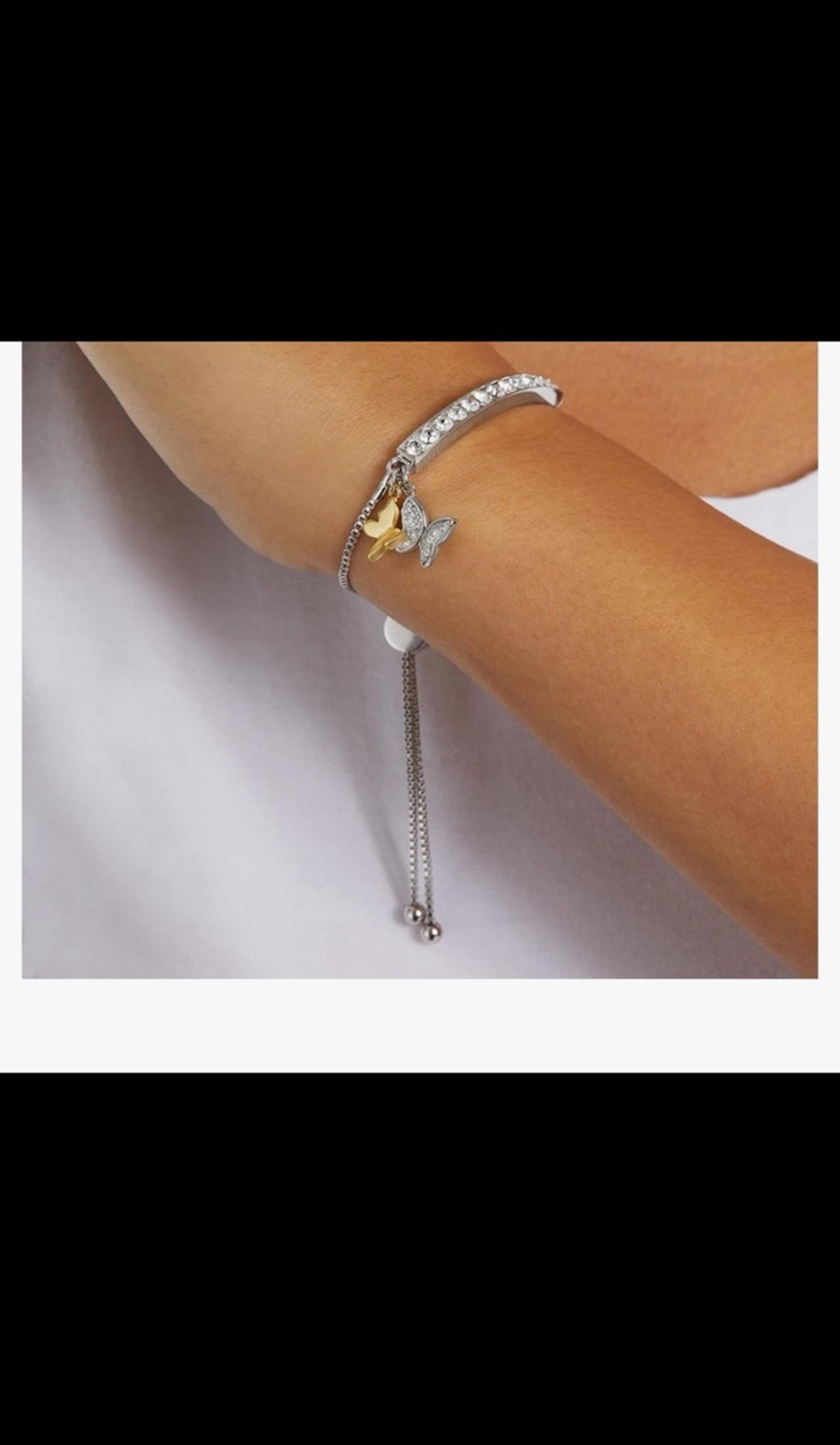Family forever charm bracelet