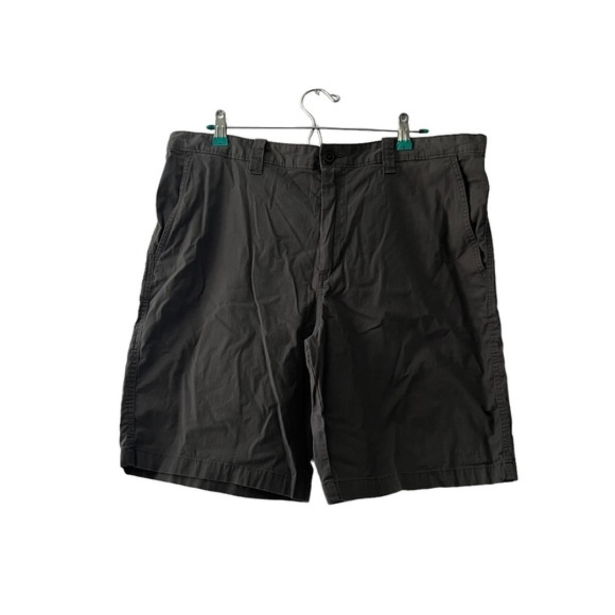 Magellan Outdoors Grey Chino Shorts Mens Size 38W Casual Outerwear Travel