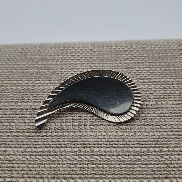 Sterling Silver Geometric Shape Unique Pin Brooch B457
