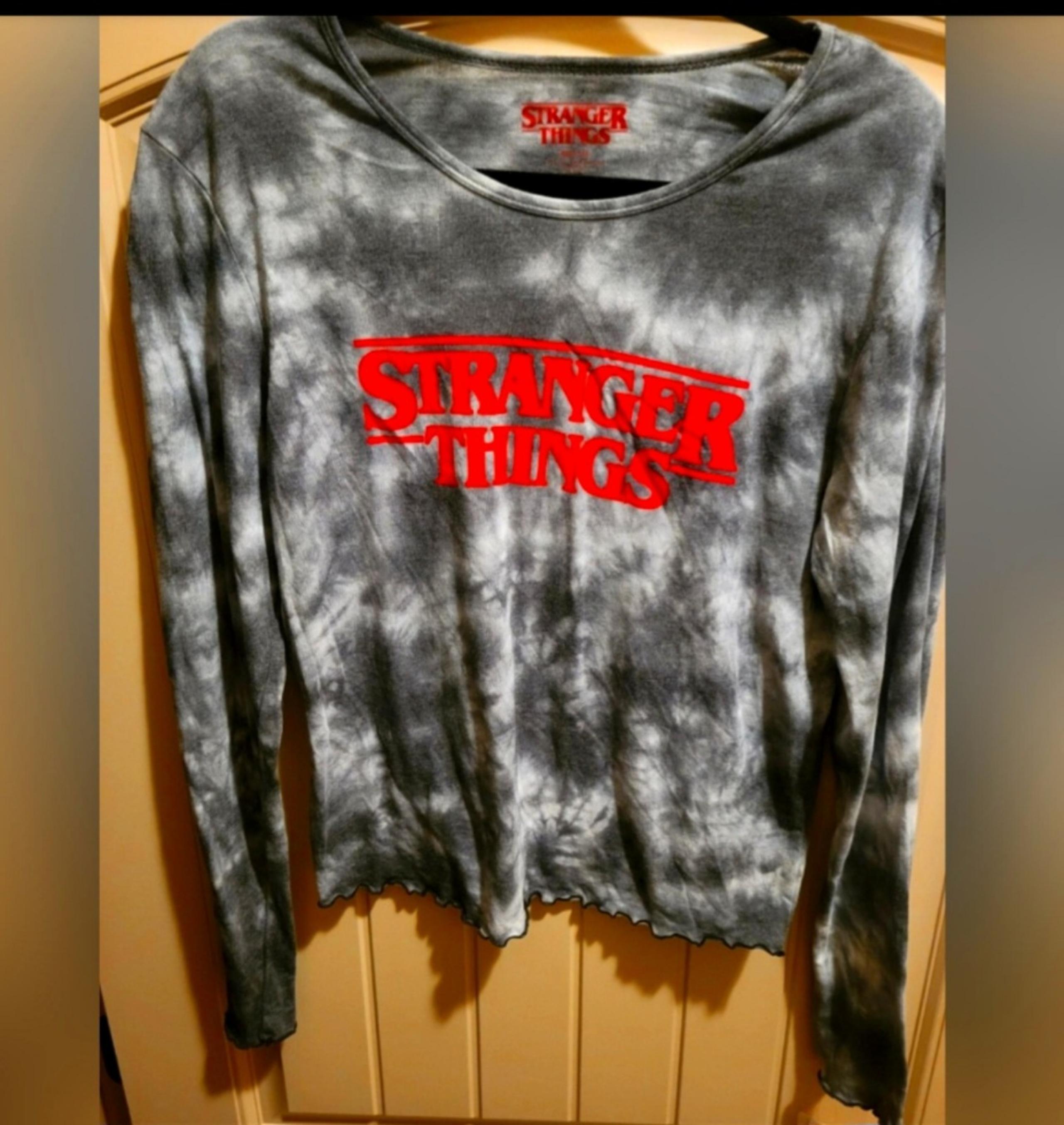Netflix 2XL Juniors Grey Black TShirt TieDye Stranger Things Ruffled Hem Womens.
